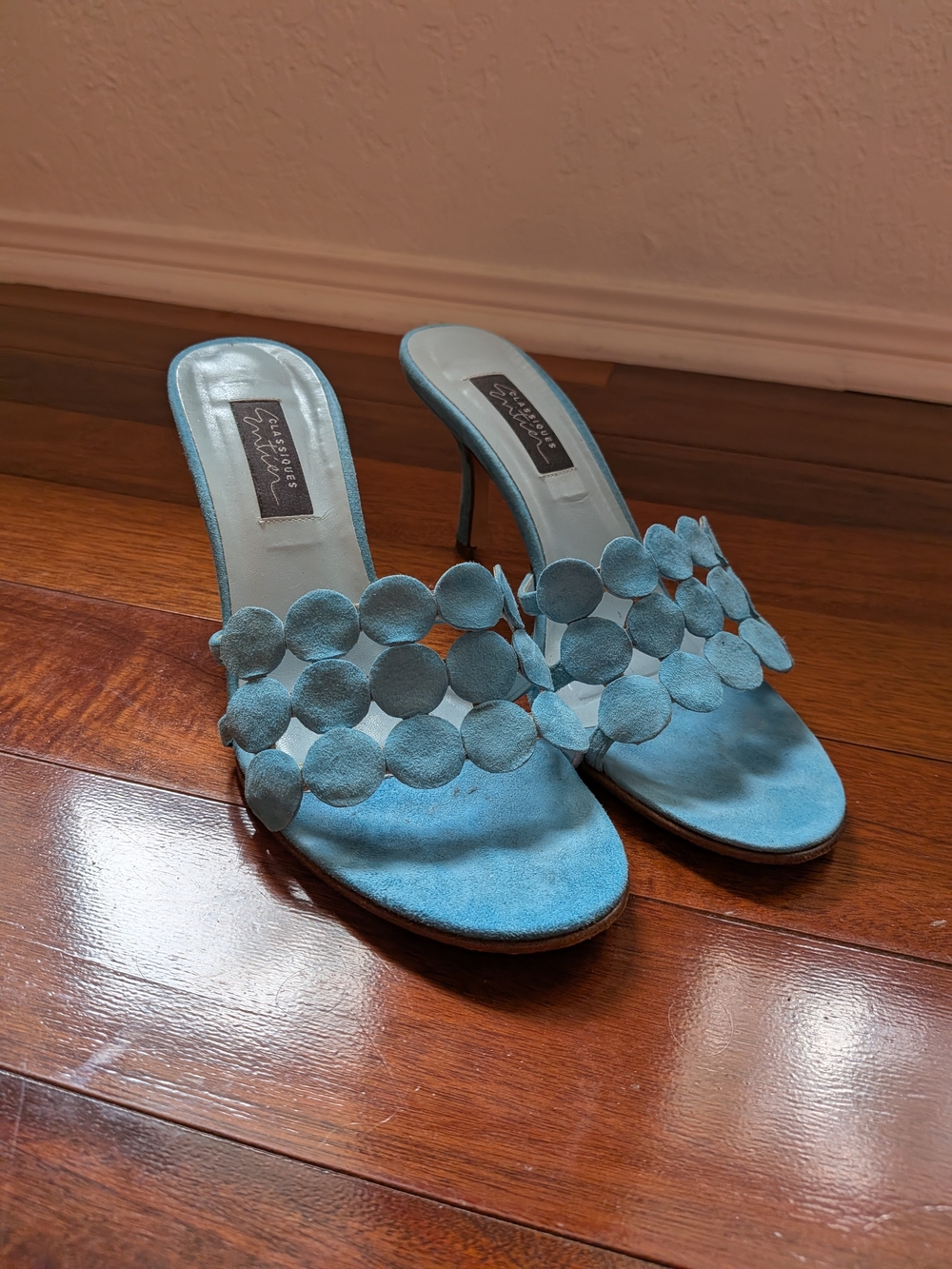 Classiques Entier Light Blue Suede Circle-Accent Mules